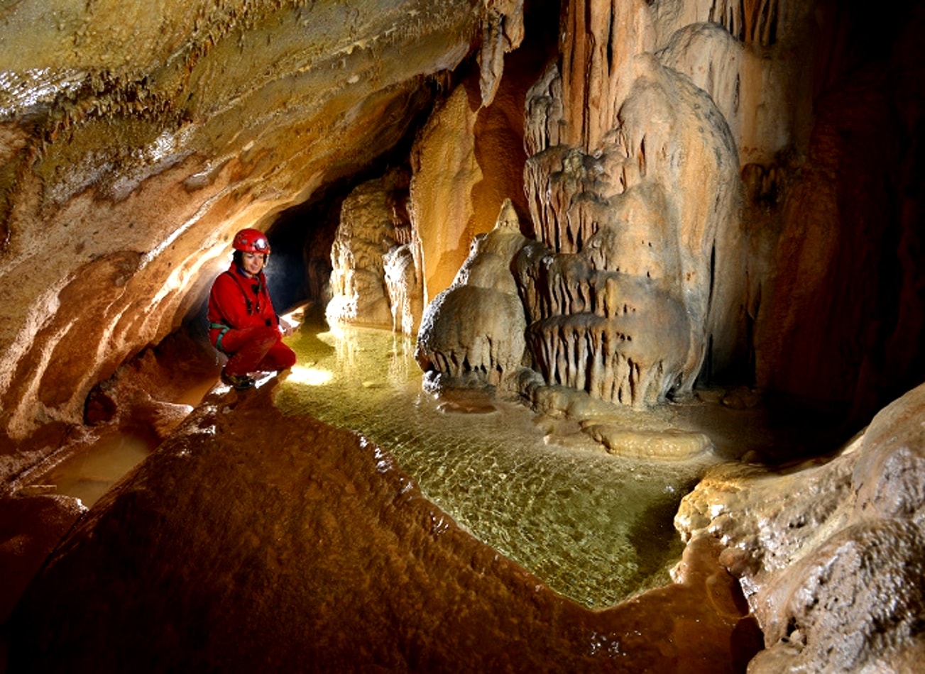 spéléologie grotte marseille activites vimigo