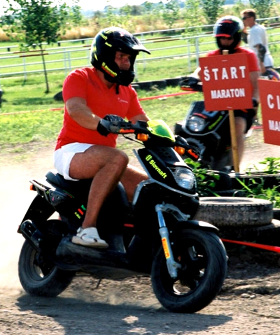course de scooters bratislava activites vimigo